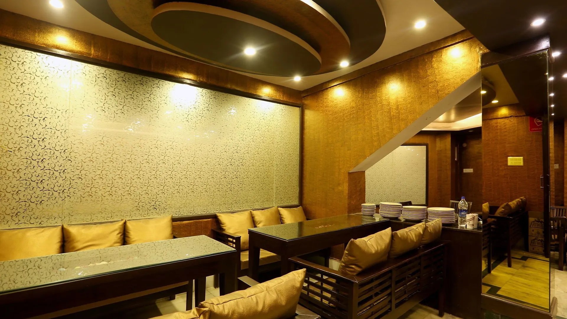 Oyo Rooms 055 Mall Rd Tourism Lift Shimla Hotel