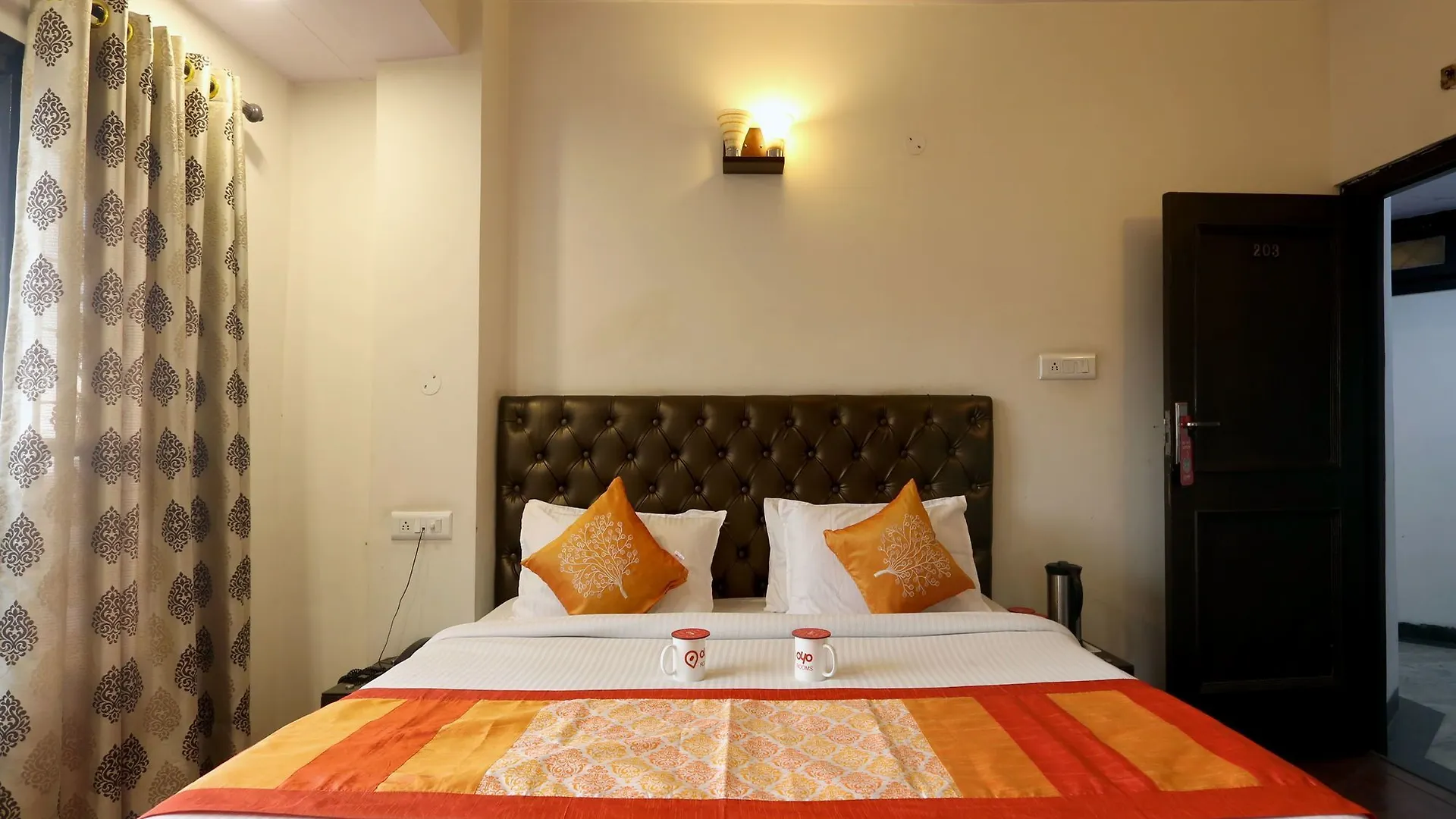 Oyo Rooms 055 Mall Rd Tourism Lift Shimla